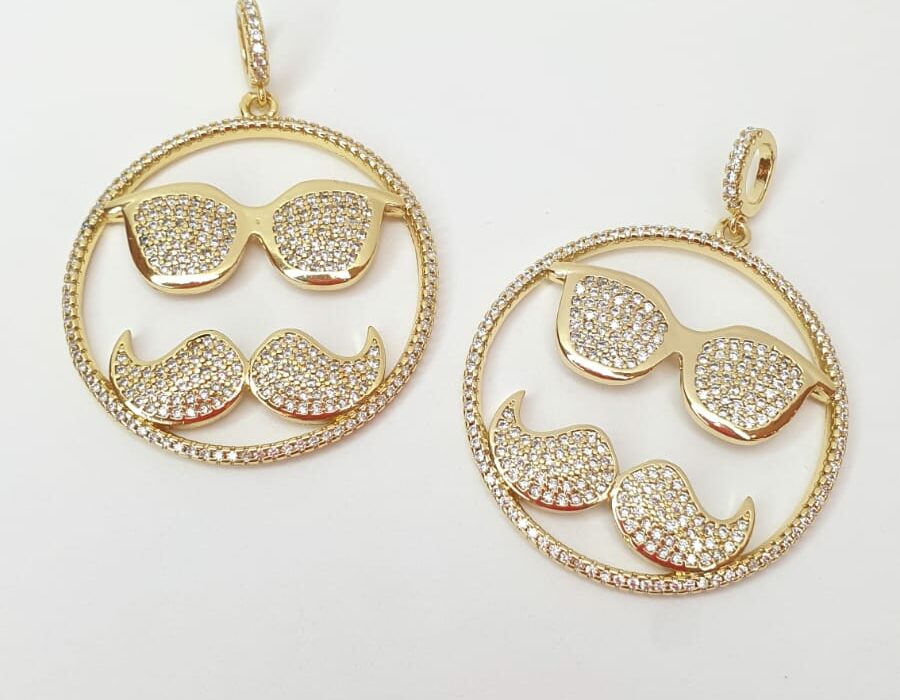 Dijes de oro 10K con diseño de bigotes y lentes para prendas personalizadas