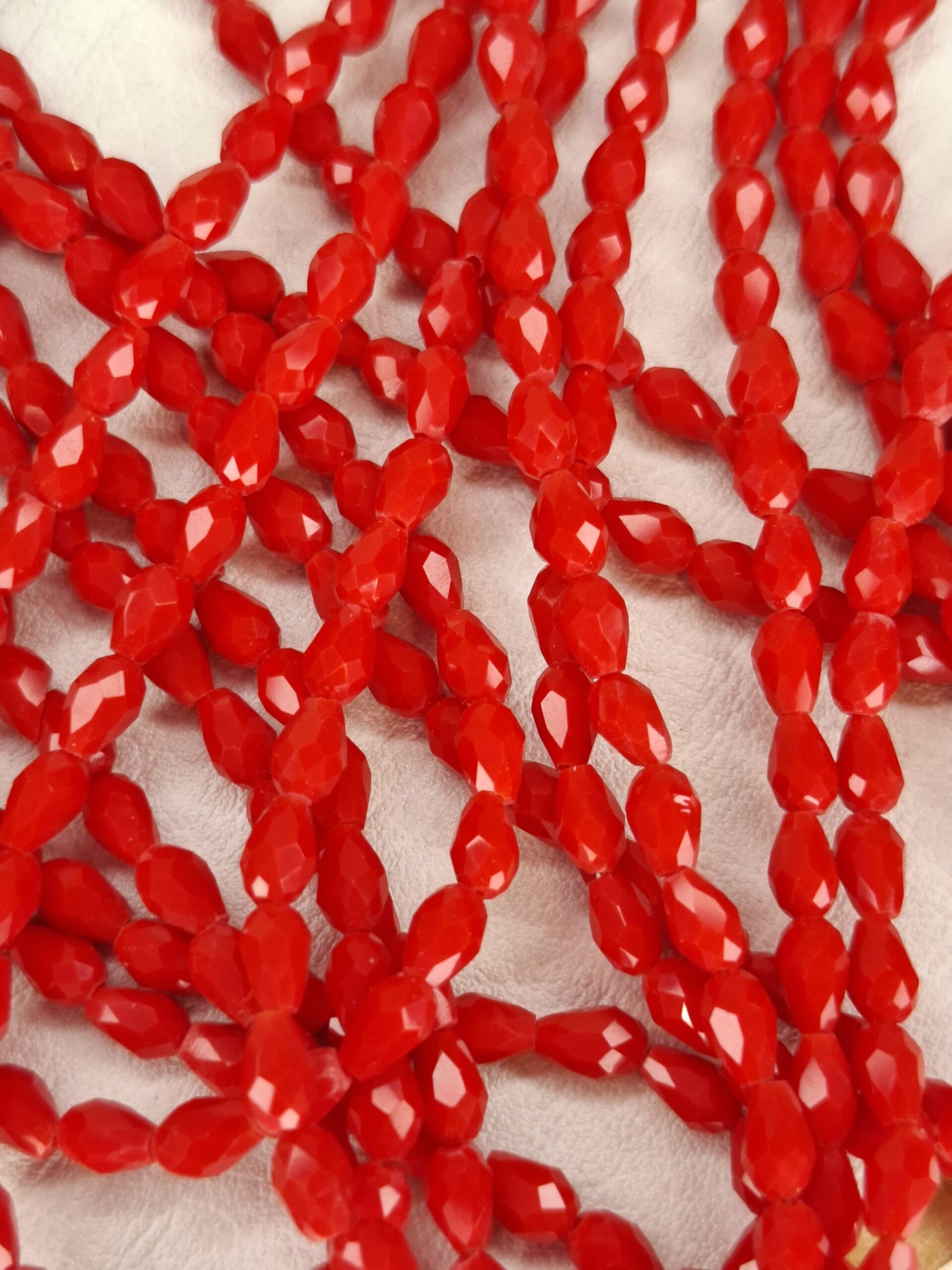 Tira cristal gota rojo claro 2mm